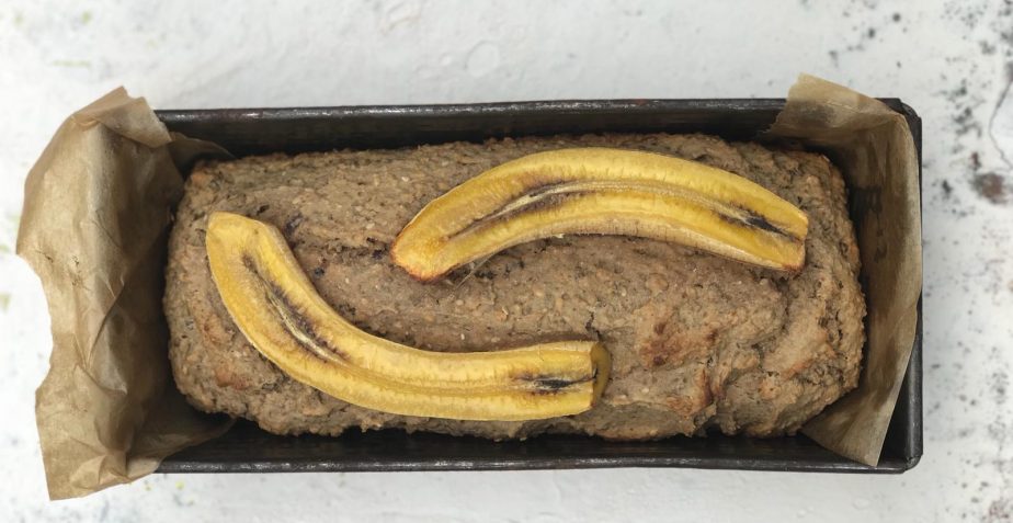 PASTEL DE PLÁTANO Y SEMILLAS